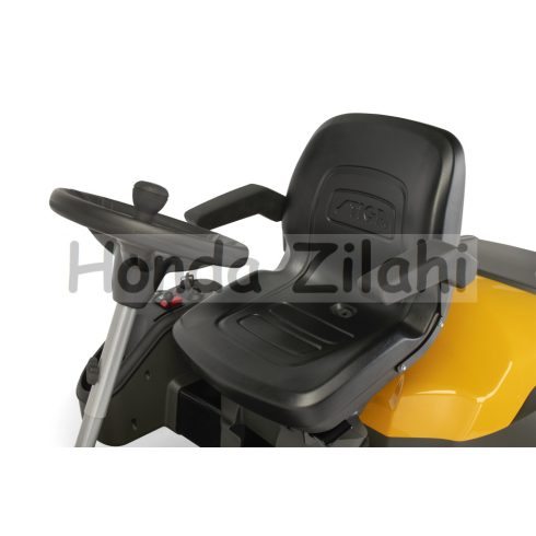 Stiga frontkaszás fűnyírótraktor Park 900 WX (Vágóasztal nélkül)