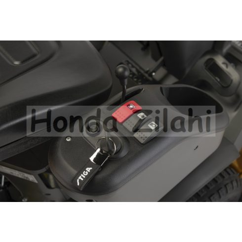 Stiga frontkaszás fűnyírótraktor Park 900 WX (Vágóasztal nélkül)