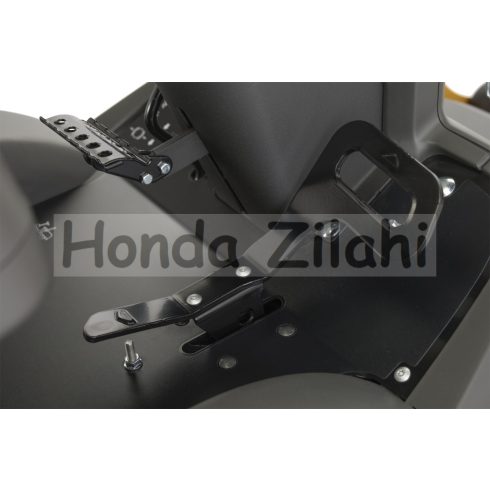 Stiga frontkaszás fűnyírótraktor Park 900 WX (Vágóasztal nélkül)