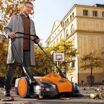   Stihl akkumulátoros seprőgép KGA 770 (akku és töltő nélkül)