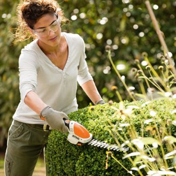   Stihl akkumulátoros sövénynyíró HSA 26 (akku és töltő nélkül)