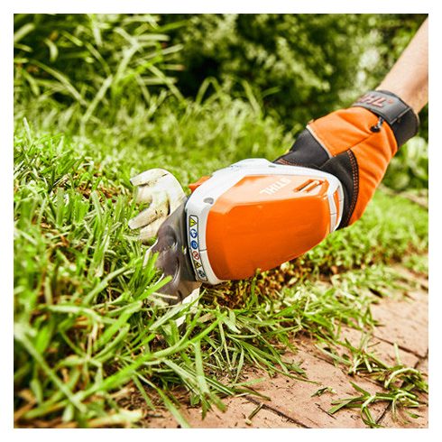 Stihl akkumulátoros sövénynyíró HSA 26 (akku és töltő nélkül)