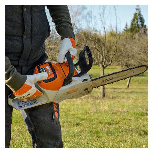 Stihl PRO akkumulátoros láncfűrész MSA 220 C-B (akku és töltő nélkül)