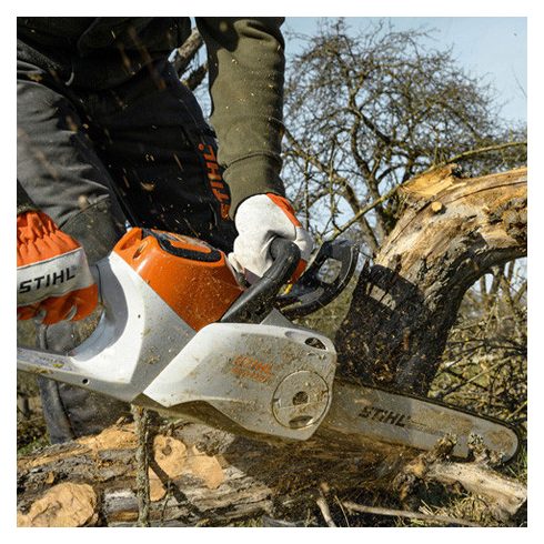 Stihl PRO akkumulátoros láncfűrész MSA 220 C-B (akku és töltő nélkül)
